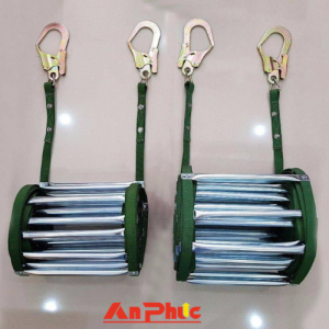 thang dây thoát hiểm