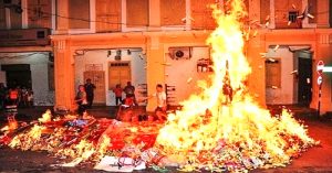 PCCC thờ cúng đốt vàng mã