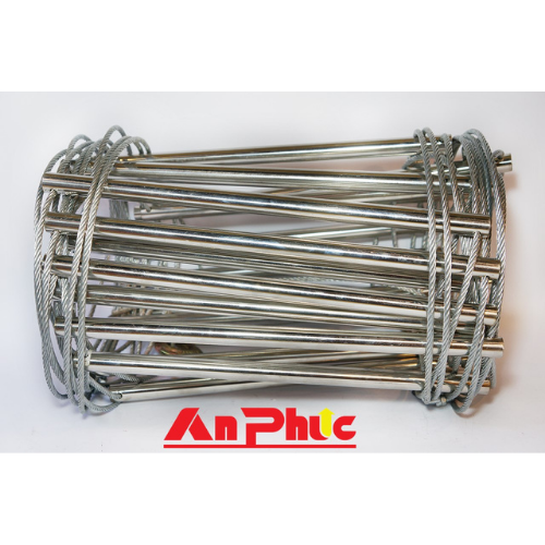 Thang dây thoát hiểm bậc inox cáp thép